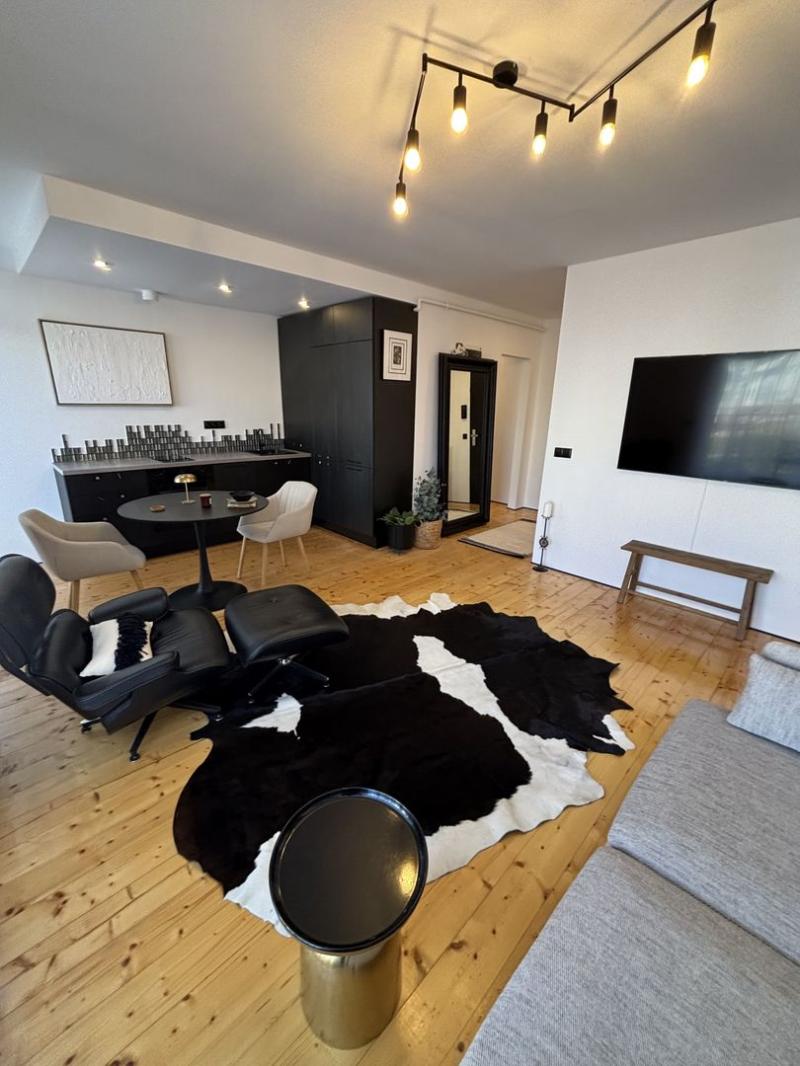 Apartament 2 camere in imobil nou zona Soarelui — fotografia 3