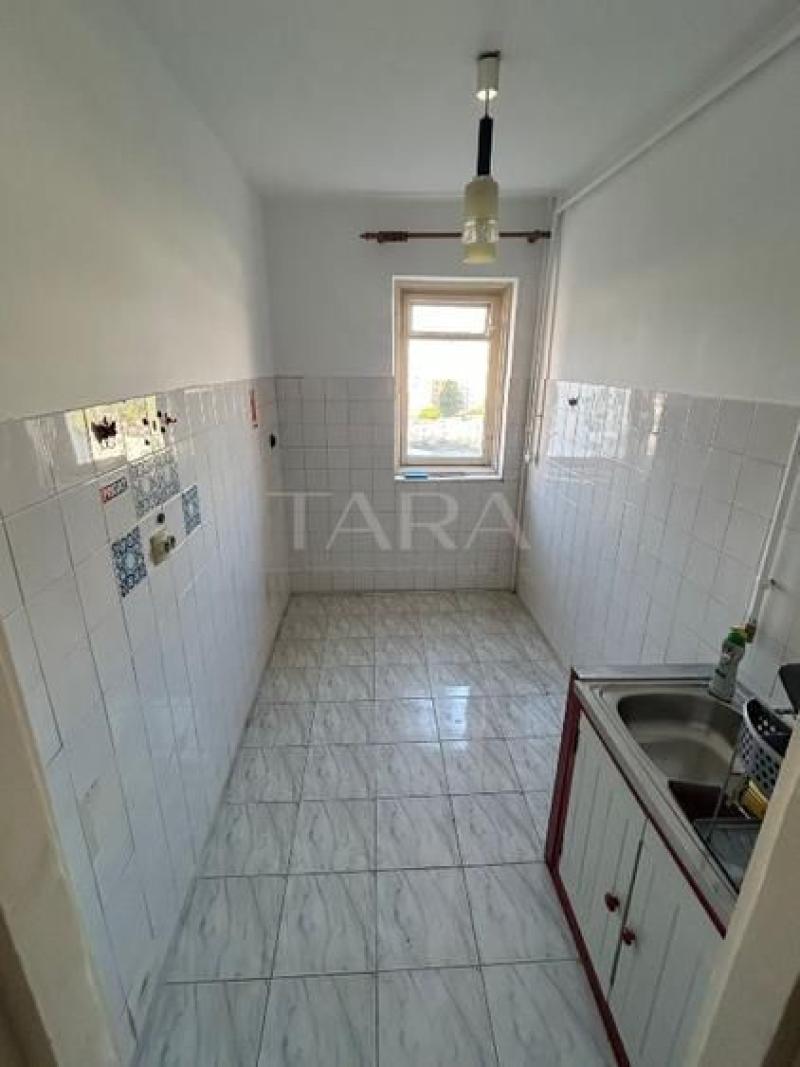 Apartament cu 2 camere decomandate, balcon, Manastur — fotografia 3