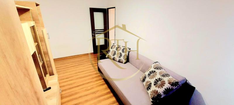 Oferim spre inchiriere, apartament cu 2 camere decomandat, Complex — fotografia 2