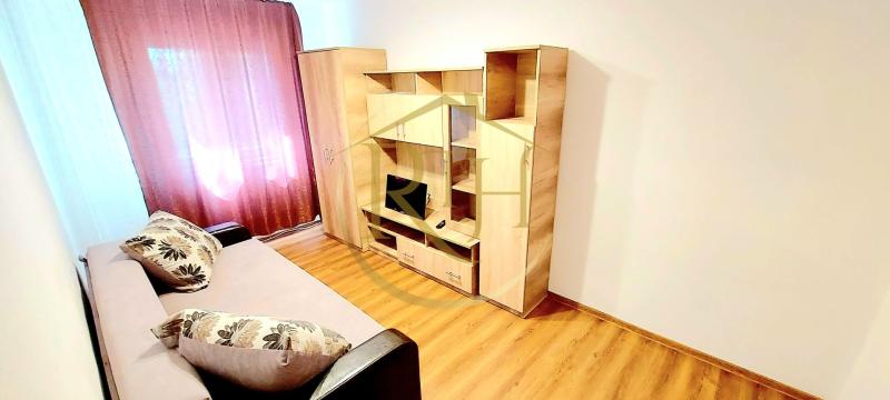 Oferim spre inchiriere, apartament cu 2 camere decomandat, Complex — fotografia 1