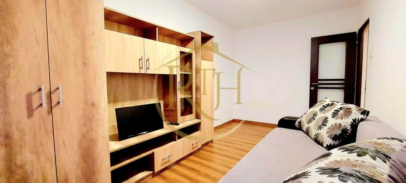 Oferim spre inchiriere, apartament cu 2 camere decomandat, Complex — fotografia 3
